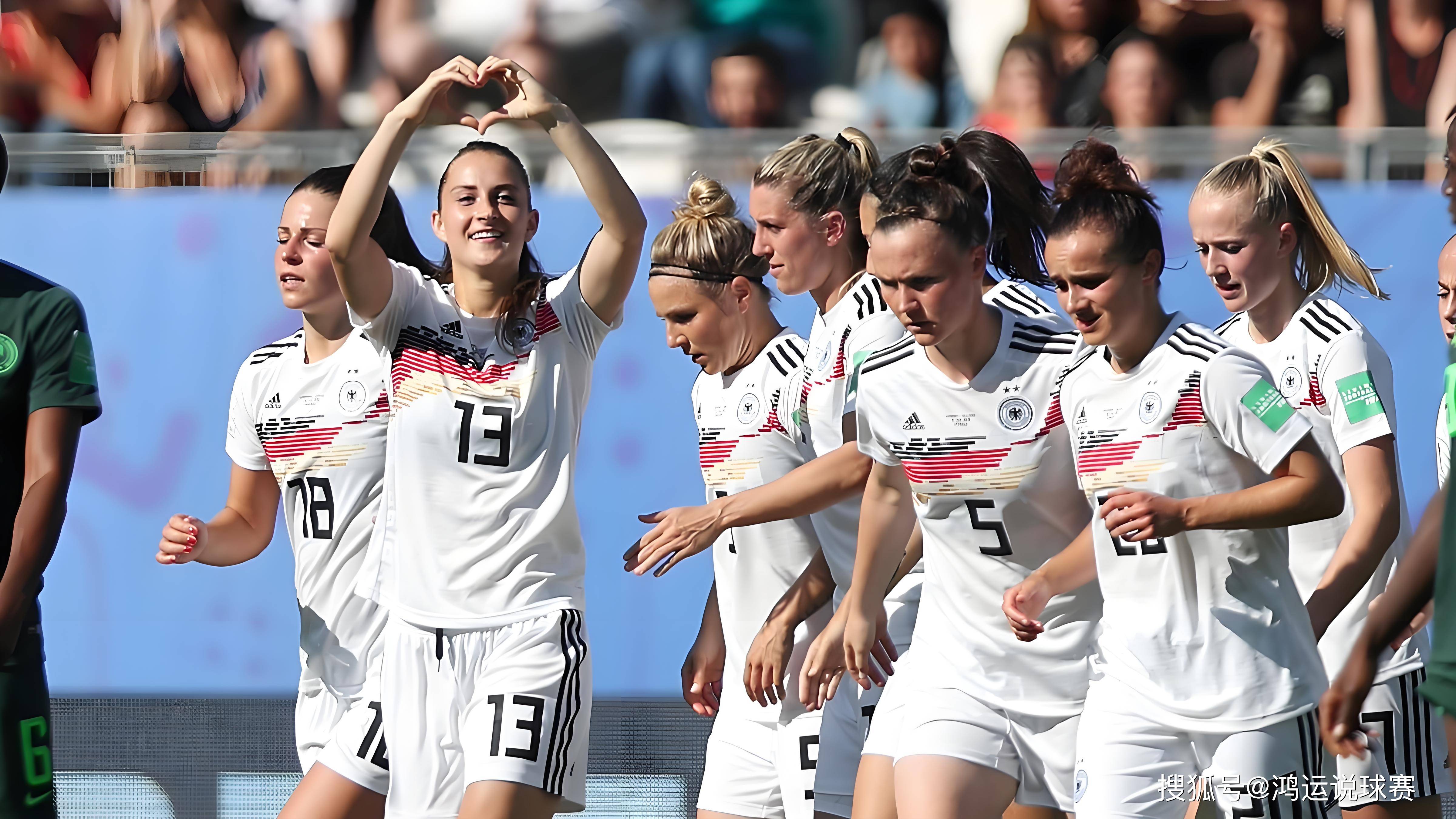 德国女足射手获殊荣，火力全开的简单介绍