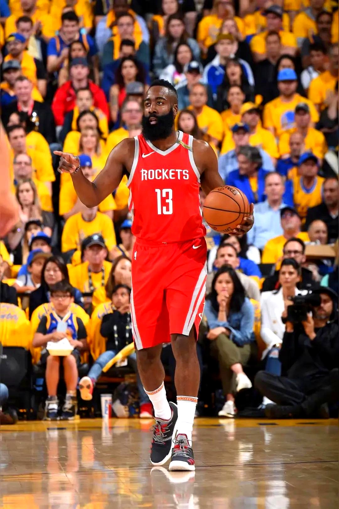 包含哈登攻下40分助火箭击败快船的词条