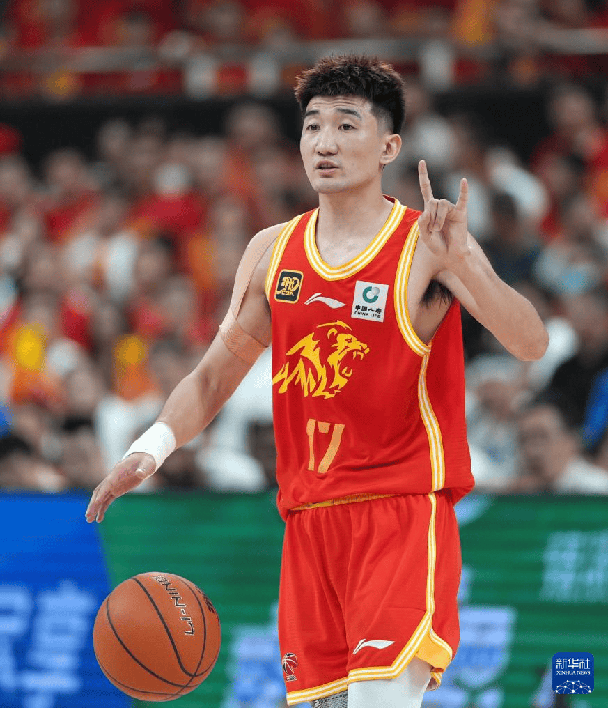 关于北京首钢队凭借强大实力轻松战胜对手的信息