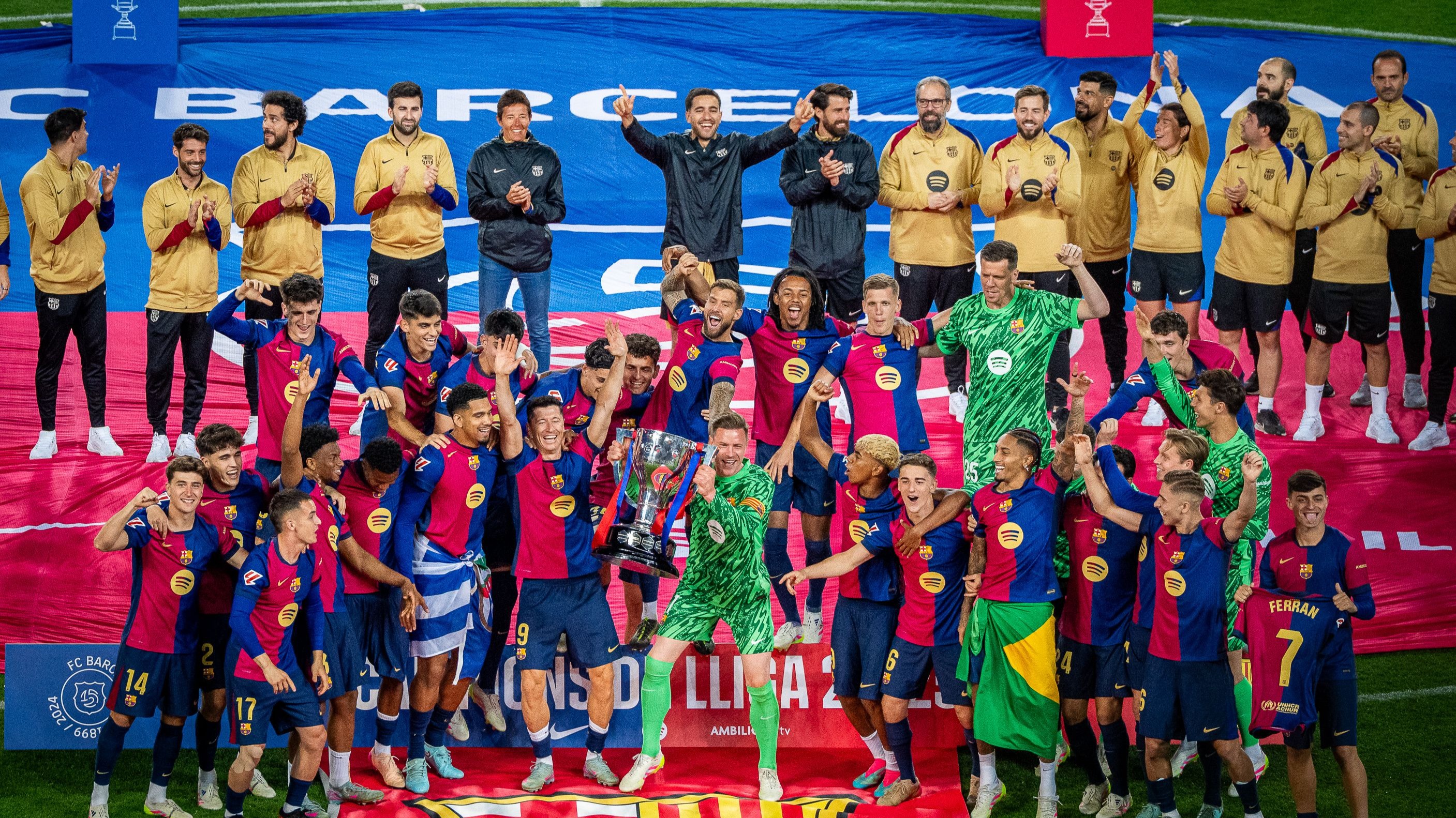 包含队伍在国际比赛中夺冠,实力有所提升的词条 包含队伍在国际比赛中夺冠,实力有所提升的词条